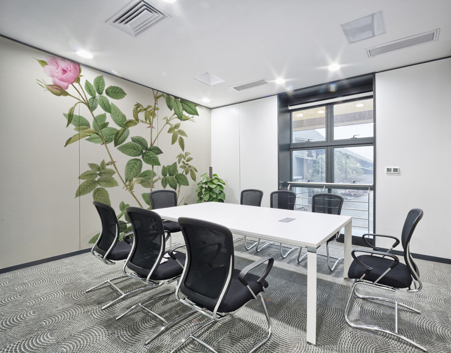 Pink flowering rosebush Wall Printing